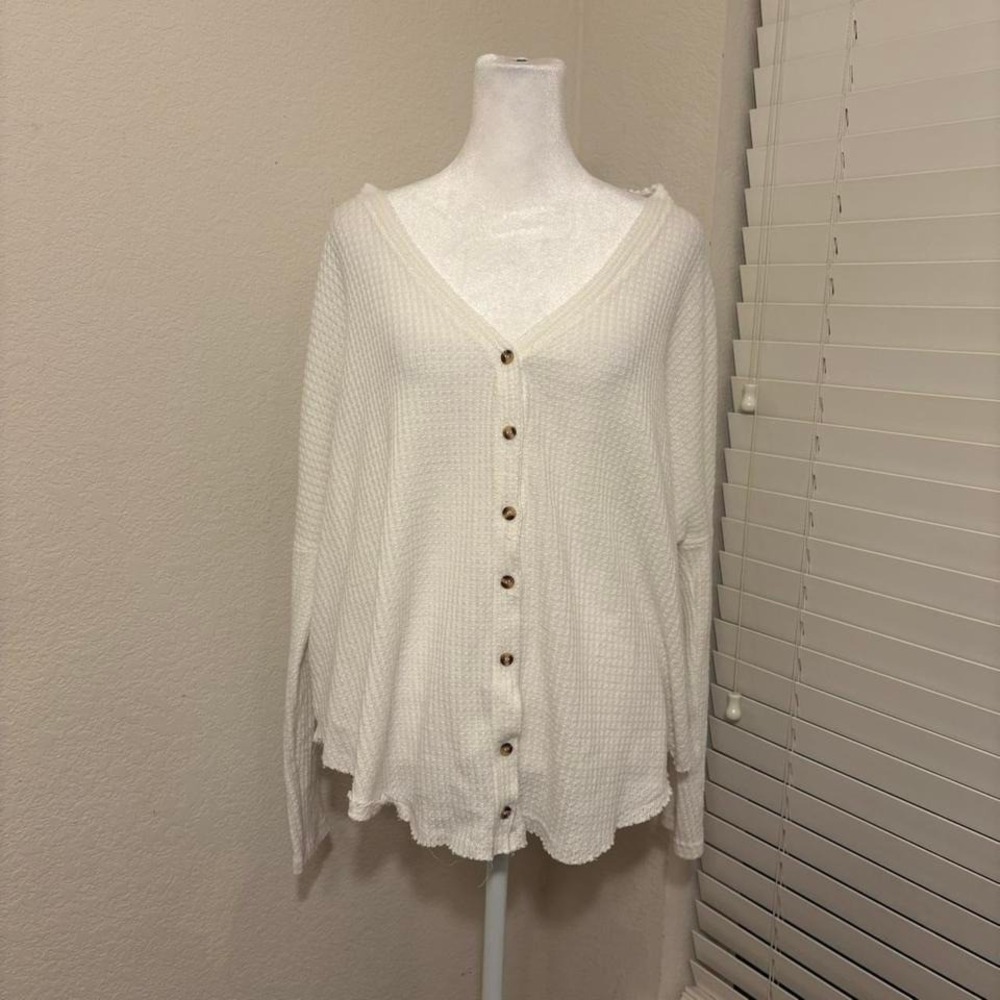 Out from Under size s oversized waffle knit white button up dolman sleeve top